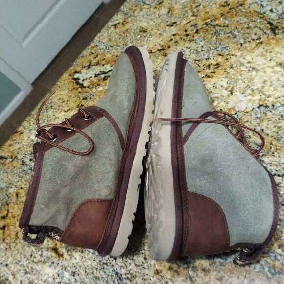 UGG Australia Neumel Mens Ankle Boots Taupe Suede Sheepskin 1095349 Size 6 - Picture 9 of 12